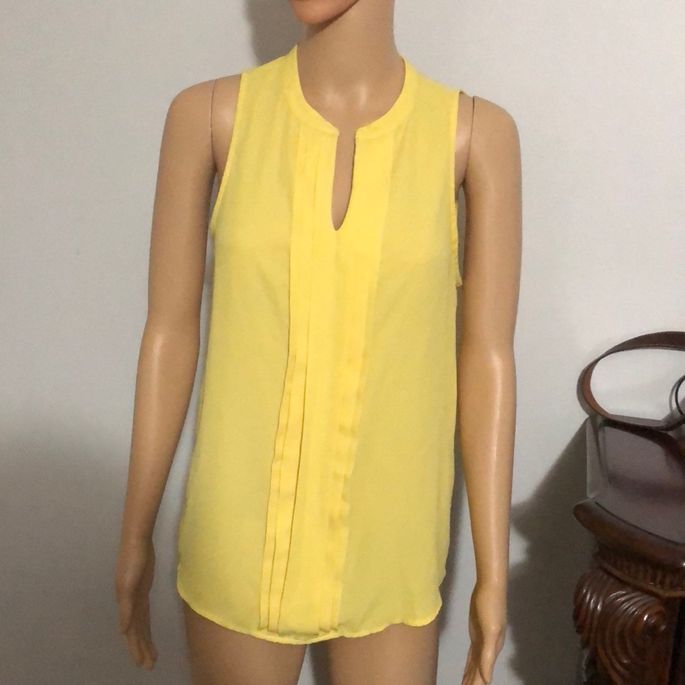 Pretty good blouse small size